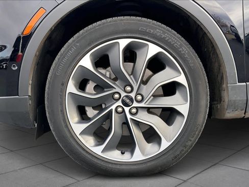 Used 2023 Lincoln Nautilus Reserve w/ Equipment Group 201A image 11