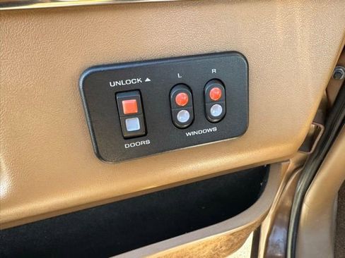 Used 1990 Ford F150 2WD Regular Cab image 14