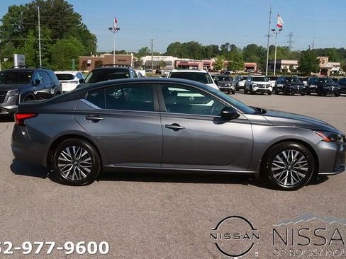 New 2026 Nissan Altima 2.5 SV FWD image 4