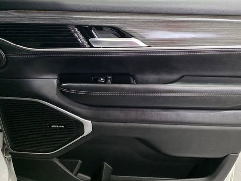 Used 2023 Jeep Wagoneer Series III w/ Preferred Equipment Group image 13