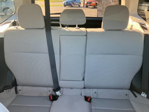 Used 2017 Subaru Forester 2.5i Premium image 20