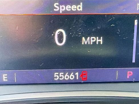 Used 2020 Chevrolet Traverse LT image 39