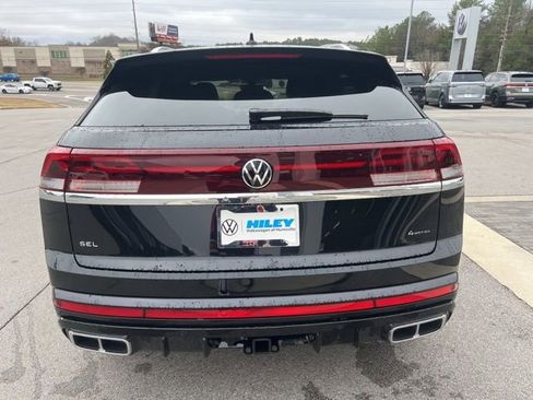 New 2026 Volkswagen Atlas Cross Sport SEL Premium R-Line AWD/4WD image 4