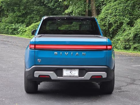 Used 2023 Rivian R1T Adventure AWD/4WD image 6