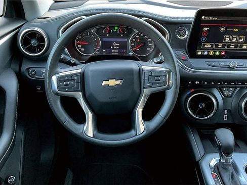 Used 2024 Chevrolet Blazer LT w/ Convenience Package image 10