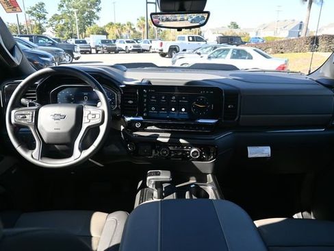 Used 2023 Chevrolet Silverado 1500 ZR2 w/ Technology Package image 12