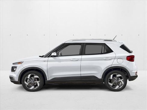 New 2026 Hyundai Venue SEL FWD image 3