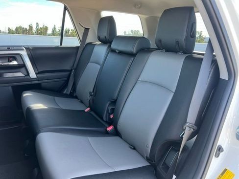 Used 2023 Toyota 4Runner SR5 Premium image 17