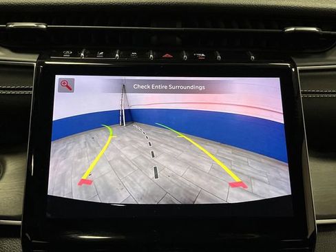 Used 2023 Jeep Grand Cherokee L Limited image 10