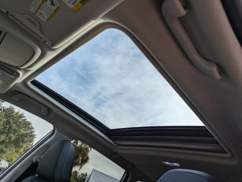 Used 2024 Subaru Forester Touring image 23