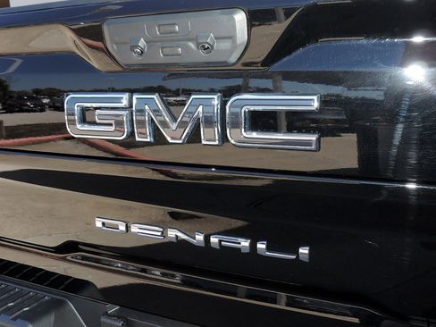 Certified 2026 GMC Sierra 3500 Denali Ultimate AWD/4WD image 17