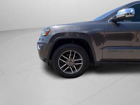 Used 2019 Jeep Grand Cherokee Limited w/ Trailer Tow Group IV AWD/4WD image 32