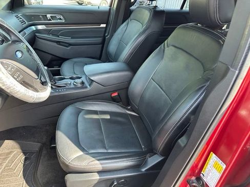 Used 2018 Ford Explorer Limited AWD/4WD image 26