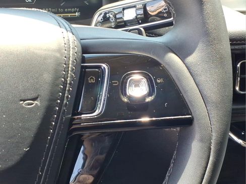 Certified 2023 Lincoln Aviator AWD w/ Premium Package image 11