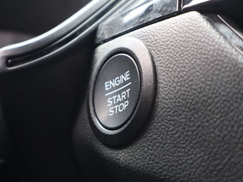 Certified 2025 Ford Escape ST-Line AWD/4WD image 32