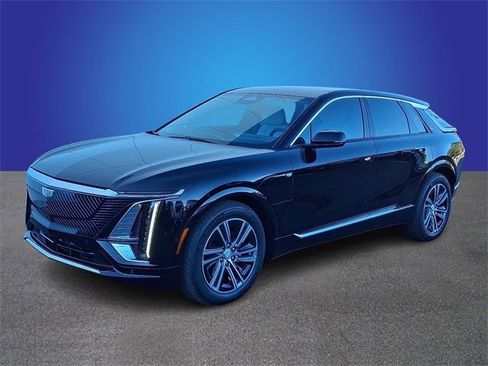 New 2026 Cadillac Lyriq Luxury image 1
