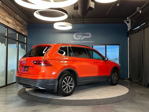 Used 2019 Volkswagen Tiguan SE AWD/4WD image 3