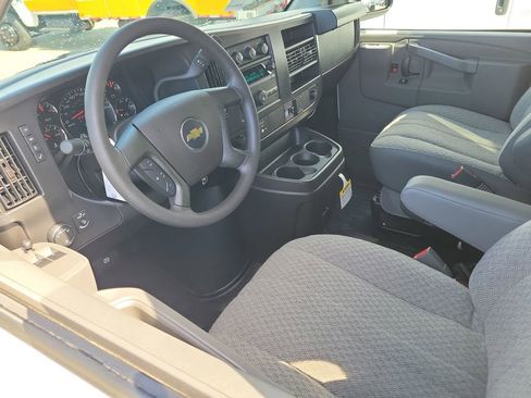 New 2026 Chevrolet Express 2500 w/ Communications Package RWD image 3