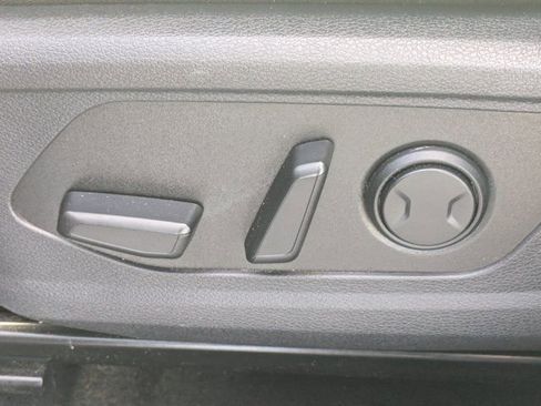 Used 2023 Kia Sportage EX image 17