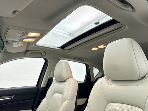 Certified 2022 MAZDA CX-5 AWD 2.5 S w/ Premium Plus Pkg image 4