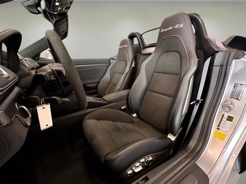 Used 2025 Porsche 718 Boxster Spyder RS RWD image 7