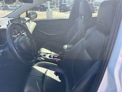 Used 2022 Toyota Corolla LE w/ Premium Interior Package image 13