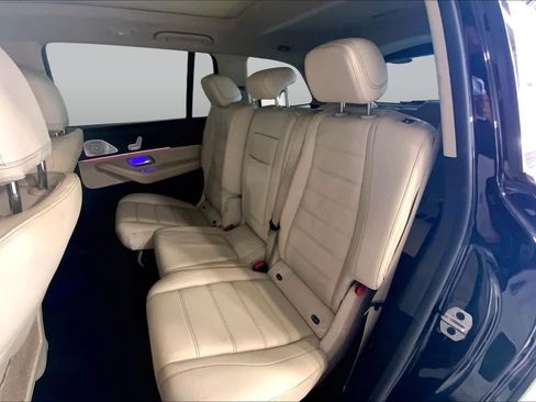 Used 2021 Mercedes-Benz GLS 450 4MATIC image 21