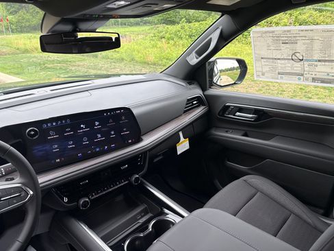 New 2026 Chevrolet Tahoe LS w/ LS Custom Edition AWD/4WD image 49