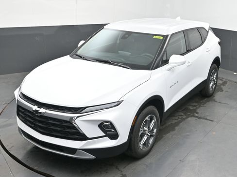 New 2026 Chevrolet Blazer LT FWD image 33