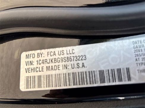 New 2025 Jeep Grand Cherokee L Limited w/ Luxury Tech Group II image 21