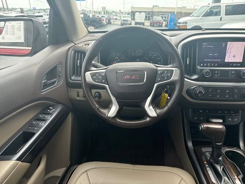 Used 2019 GMC Canyon SLT w/ Driver Alert Package AWD/4WD image 17