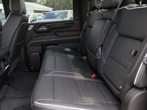 Certified 2025 GMC Sierra 2500 AT4X w/ AT4X AEV Edition AWD/4WD image 27