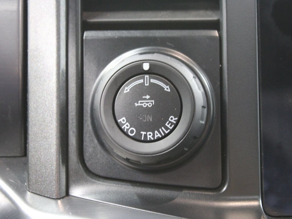 Used 2023 Ford F150 Lariat w/ Equipment Group 502A High AWD/4WD image 62