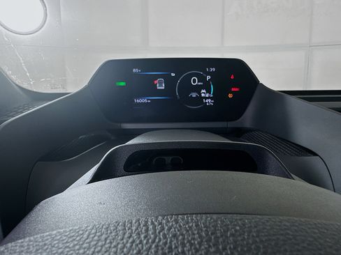 Used 2024 Toyota bZ4X Limited image 19