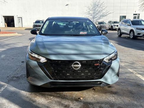 Used 2025 Nissan Sentra SR w/ Midnight Edition image 3