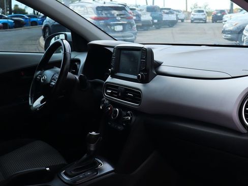 Used 2021 Hyundai Kona SEL FWD image 31