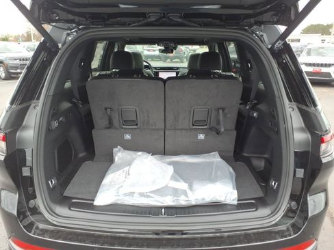 New 2026 Jeep Grand Cherokee L Limited AWD/4WD image 11