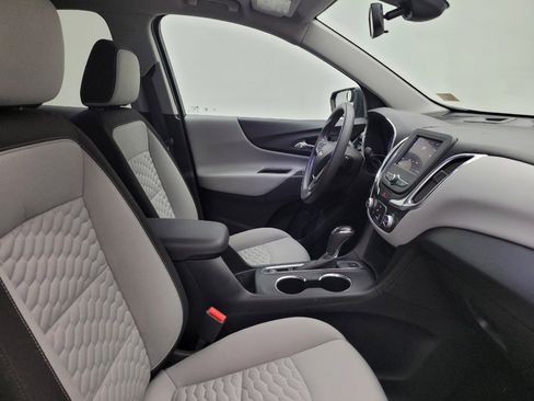 Used 2020 Chevrolet Equinox LS w/ LPO, Cargo Package AWD/4WD image 21