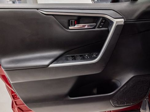 Used 2020 Toyota RAV4 Limited w/ Limited Grade Weather Package AWD/4WD image 8