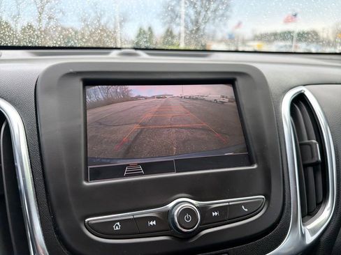Used 2022 Chevrolet Equinox LT image 18
