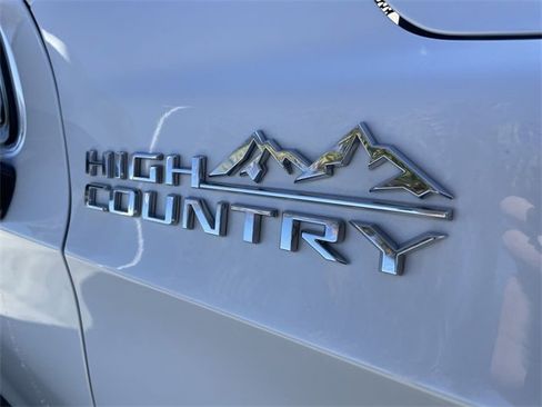 Used 2022 Chevrolet Tahoe High Country image 31