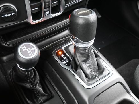 New 2026 Jeep Gladiator Sport image 21