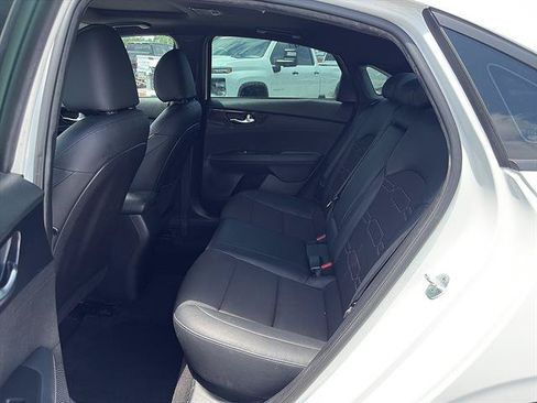 Used 2022 Kia Forte GT-Line w/ GT-Line Premium Package FWD image 18