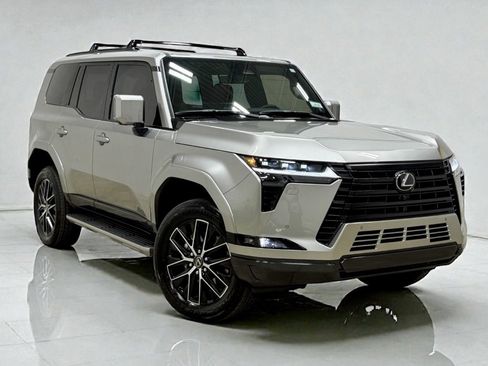 Used 2026 Lexus GX 550 image 7