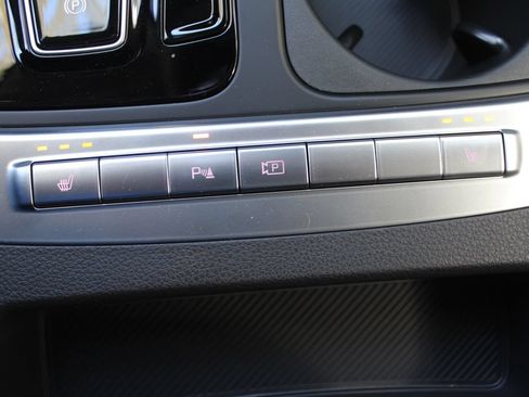 New 2026 Kia Carnival EX FWD image 41