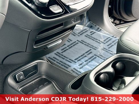 New 2026 Chrysler Pacifica Select FWD image 12