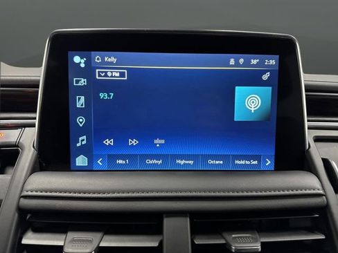 Used 2023 Chevrolet Suburban Z71 w/ Luxury Package image 20