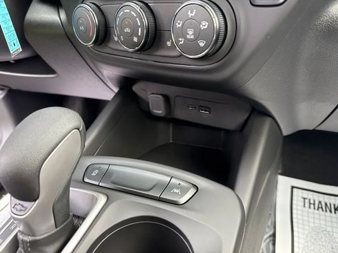 New 2026 Chevrolet Trax LS w/ LS Convenience Package FWD image 24