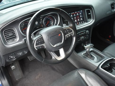 Used 2017 Dodge Charger R/T w/ Premium Group image 14