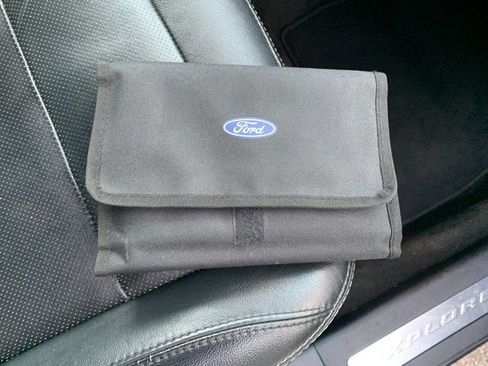 Used 2017 Ford Explorer Limited FWD image 13